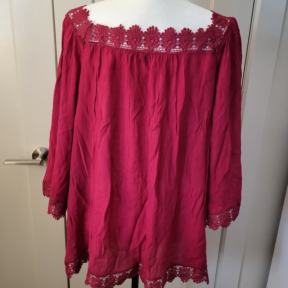 Zac & Rachel Plus Size Top - Picture 3 of 10